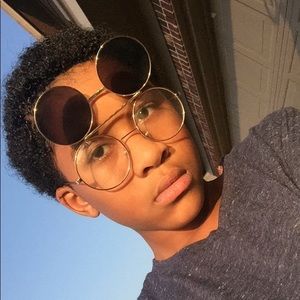 Meet your Posher, Beaux